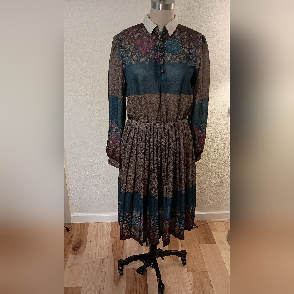Vtg 80s The Jones Girl Pleated Skirt Floral Dress